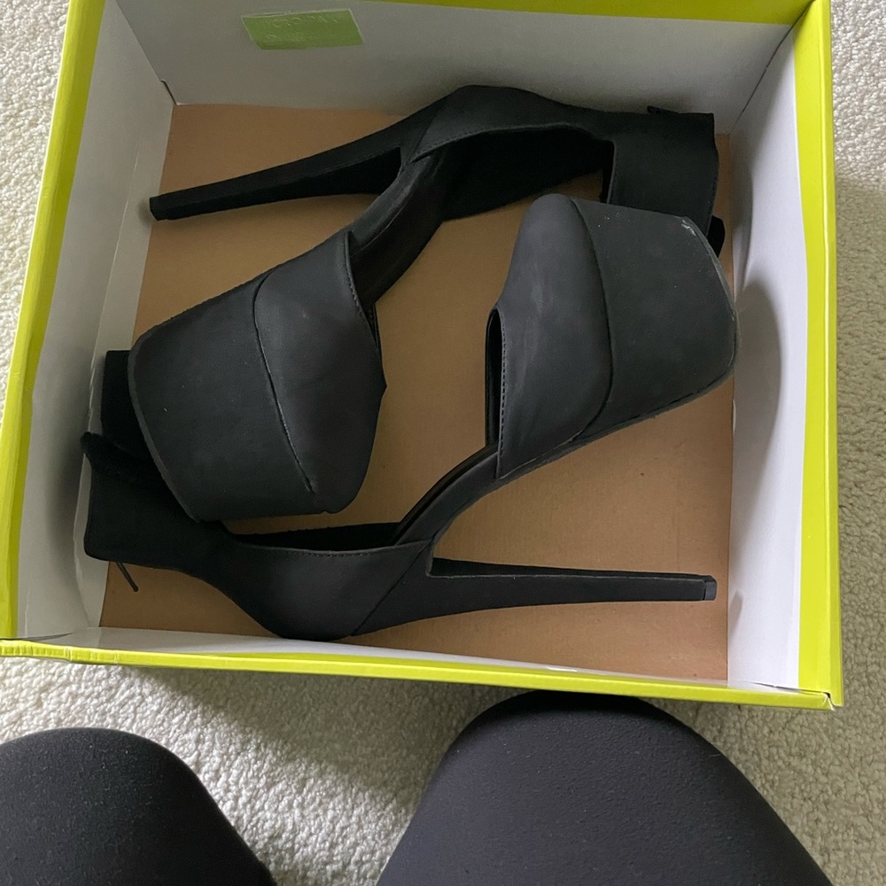 6 in stiletto heels